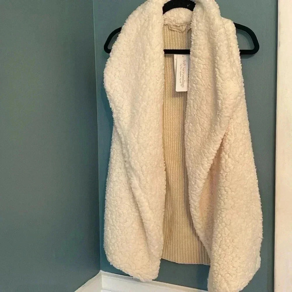 Soft Surroundings Jackets & Blazers - Soft Surroundings NWT heavenly soft St Moritz vest - ivory - small - pockets
